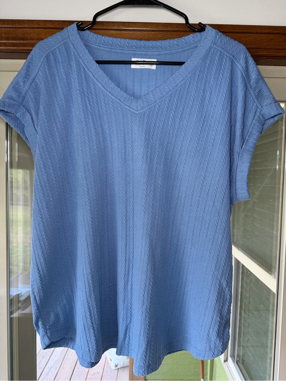 Casual V-Neck Short Sleeve Tee in Light Blue